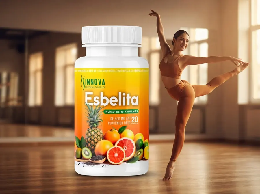 Mujer haciendo ejercicio de flexibilidad en un salón luminoso